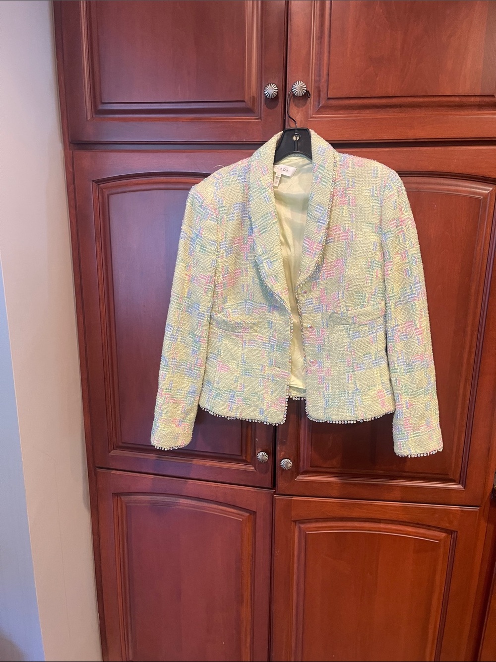 Escada Pastel Tweed Cropped Blazer in Cream, Pink & Blue